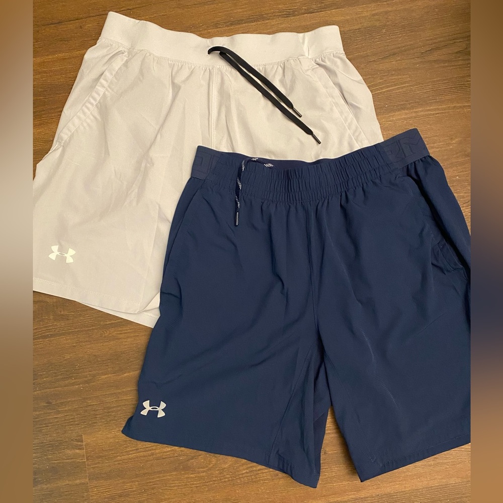 Underarmour mens shorts size Large